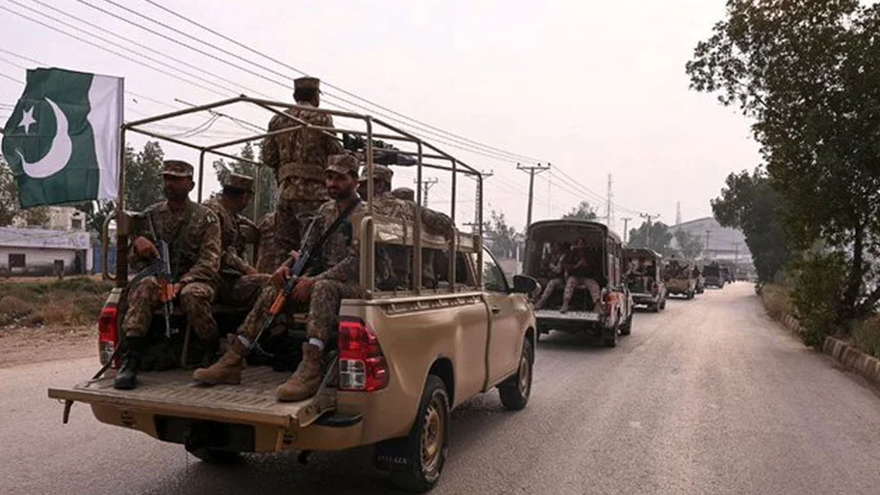 পাকিস্তানে সেনা অভিযানে বাংলাদেশি নিহত